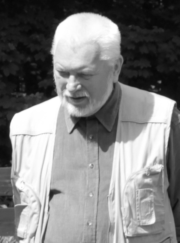 prof. dr hab. Kazimierz Stępczak